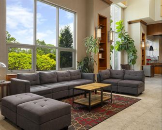 Best Western Premier Plainview-Long Island Hotel - Plainview - Lounge