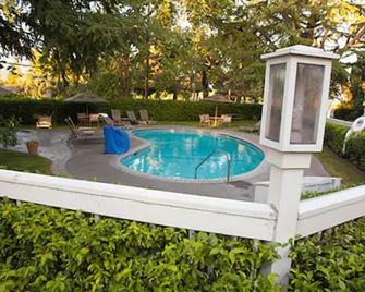 El Bonita Motel - Saint Helena - Pool