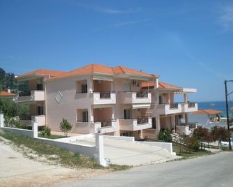 Liberty Hotel - Chrisi Ammoudia - Edificio