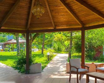 Hotel Parco Delle Rose - Acquappesa - Patio