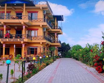Hotel National Park Sauraha- Homely Stay and Peaceful Location with Jungle Safari arrangements - Chitwan