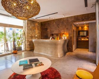 Mine Hotel - בואנוס איירס - דלפק קבלה