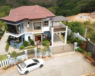 Luxury Villa at Mariveles Bataan Philippines Ph - Mariveles - Edificio