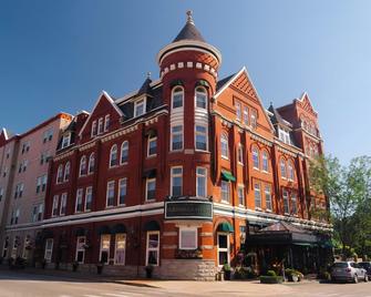 The Blennerhassett Hotel - Parkersburg - Budova