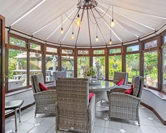 Home in the Vale Of Evesham - Pershore - Dining room