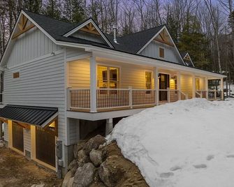 January at King's Lodge – A Regal Winter Escape Awaits! - Woodstock - Edificio