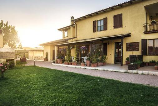 Agriturismo Agrileisuretime - Spoleto - Building