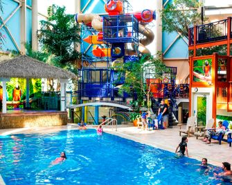 L'Hôtel Québec - קוויבק סיטי - בריכה