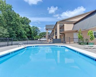 Super Inn & Suites Carrollton - Carrollton - Pool