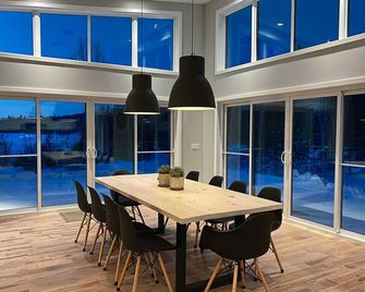 The Roselin On Lake Ouareau Hot Tub & Pool Table - Notre-Dame-de-la-Merci - Salle à manger