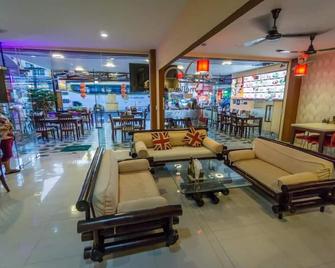 Mellow Space Boutique Rooms - קארון - לובי