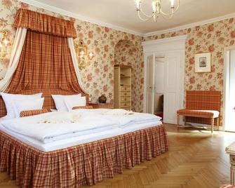 Hotel Goldener Anker - Bayreuth - Bedroom