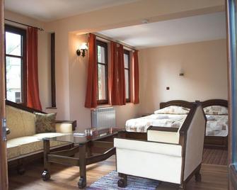 Hotel Old Times - Asenovgrad - Camera da letto