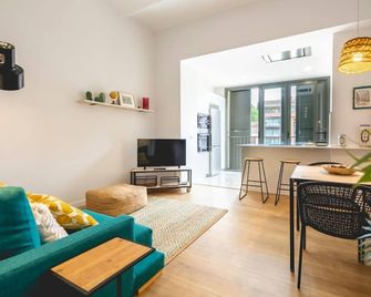 Bravissimo Pont Areny - Girona - Obývací pokoj