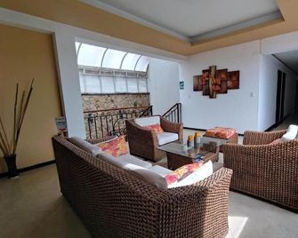 Hotel San Jeronimo Popayan - Popayán - Wohnzimmer