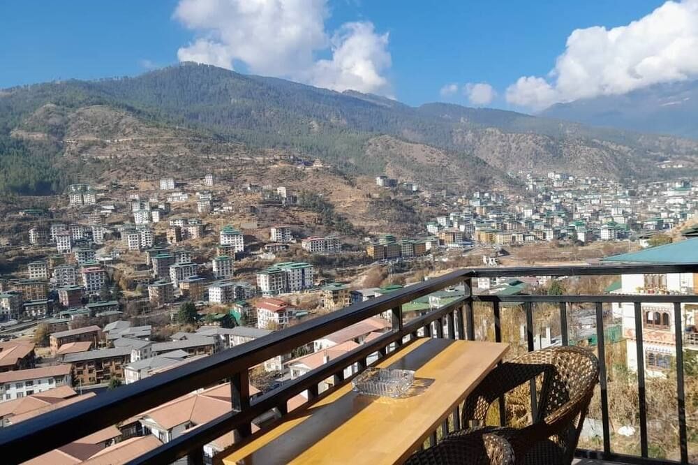 فانتشو خانجسار هوتل - ثيمفو - شرفة