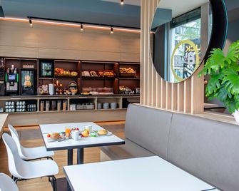 B&B Hotel Nurnberg-Hbf - Nuremberg - Buffet