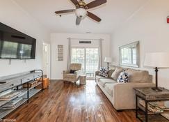 Comfy, Convenient Close to Rehoboth and Lewes! - Rehoboth Beach - Pokój dzienny