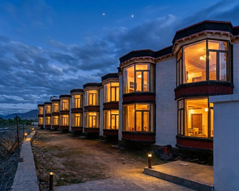 The Nature Residency - A Riverside Resort In Leh - Leh - Building