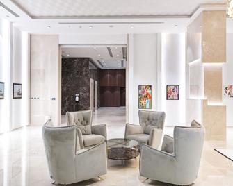 The Tower at St Raphael Resort - 利馬索爾 - 大廳