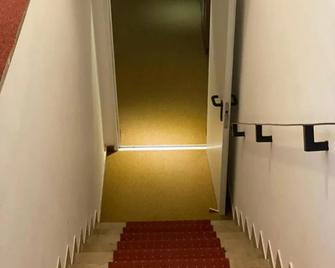 Hotel Isabella - Frankfurt am Main - Stairs