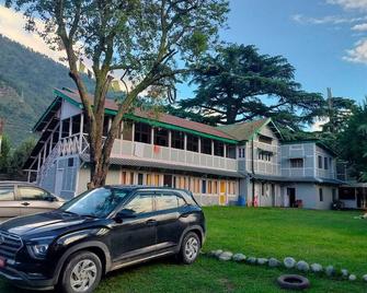 Castleton Casa - Kullu - Building