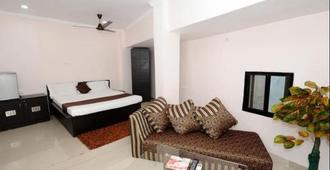 Hotel Amit Regency - Raipur - Bedroom