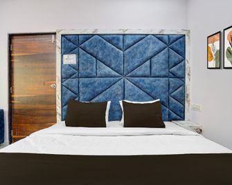 Hotel O Delight Inn - Chandrapur - Habitación