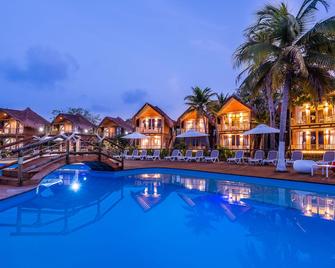 Hotel Isla del Encanto - Barú - Pool