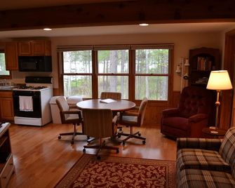 Fisherman's Cove Cabin On Middle Gresham Lake - Boulder Junction - Living room