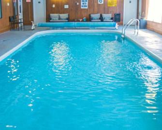 The Ashwood Inn - Bluewater - Pool