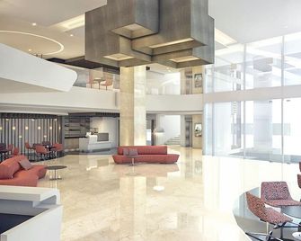 Grandia Hotel - באנדונג - לובי