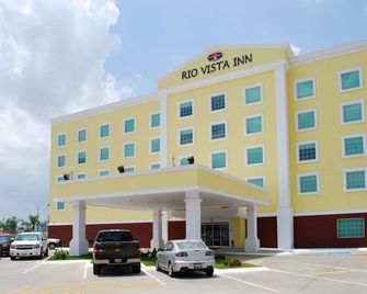 Rio Vista Inn Business High Class Hotel Poza Rica - Poza Rica de Hidalgo - Building