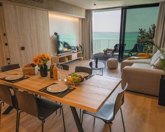 Bj81 Suite Hotel - Siofok - Sala pranzo