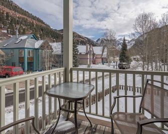 Bachman Village 14 by Avantstay Close To Town & The Slopes w/ Hot Tub! Permit#12038 - Telluride - Balcony