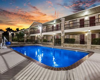 Red Roof Inn Conroe North Willis - Willis - Uima-allas