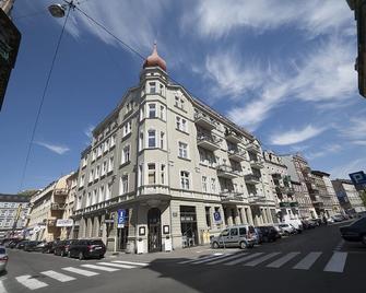 Apartamenty Pomaranczarnia - Poznan - Bâtiment
