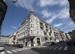 Apartamenty Pomaranczarnia - Poznan - Building