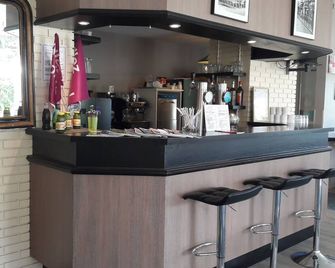 Contact Hôtel Chez Alys Bourg en Bresse - Parc Expo - Bourg-en-Bresse - Bar