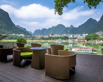 Sea Lily Yangshuo Riverside Resort - Guilin - Patio