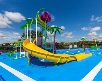 Spacious Home W/private Pool/spa & Free Waterpark! - Four Corners