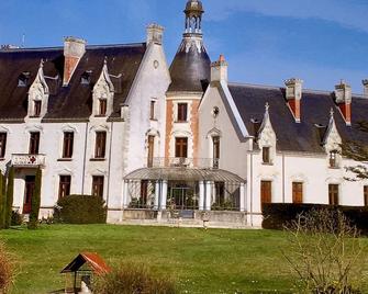 Charming house sleeps 14 in magnificent chateau grounds - Château-Renault - Bâtiment