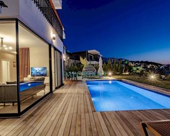 Farilya Villas by Important Group Travel - Yalikavak - Pool