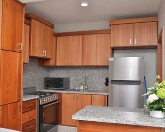 Cozy Home Away from Home! - San Francisco de Macorís - Kitchen