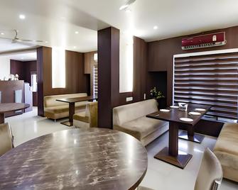 Hotel Anushree - Jabalpur - Lobby