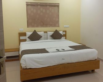 Colors hotel - Patancheru - Bedroom
