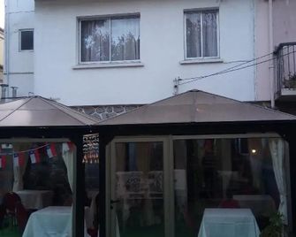 Hostal Los Castanos - Viña del Mar - Edificio