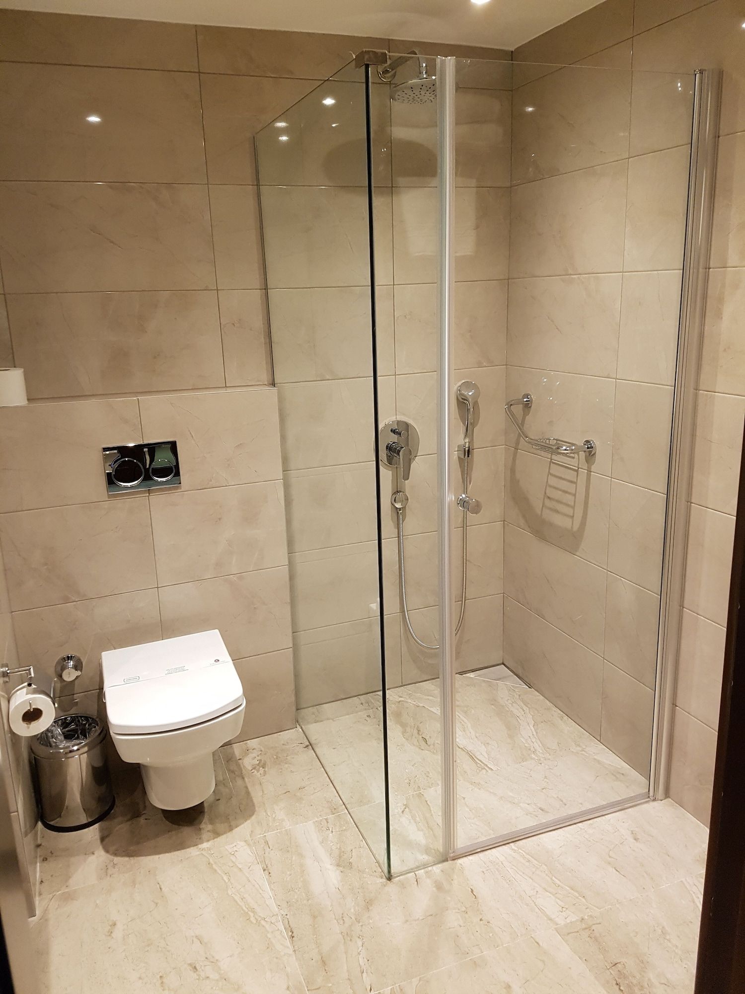 Bathroom view of Karaca Hotel