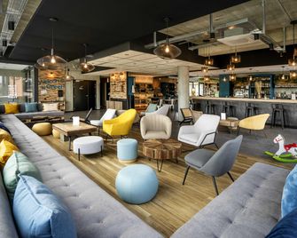 greet hotel Orthez Bearn - Orthez - Sala de estar