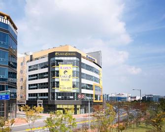 Lake 45 Hotel - Naju - Edificio